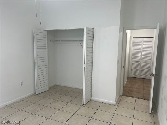 3841 Schoolhouse RD E 7, Fort Myers, FL 33916