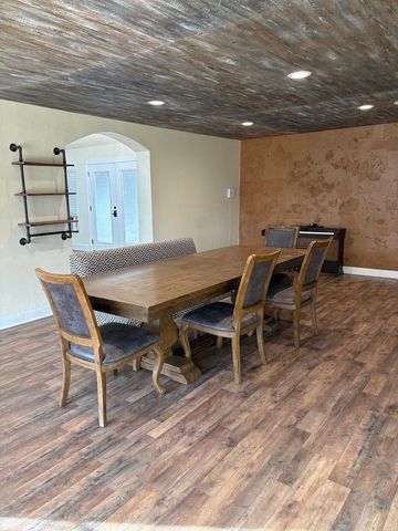 1916 N 3rd Street, Tahoka, TX 79373