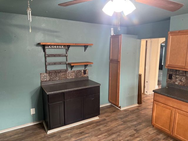 1916 N 3rd Street, Tahoka, TX 79373