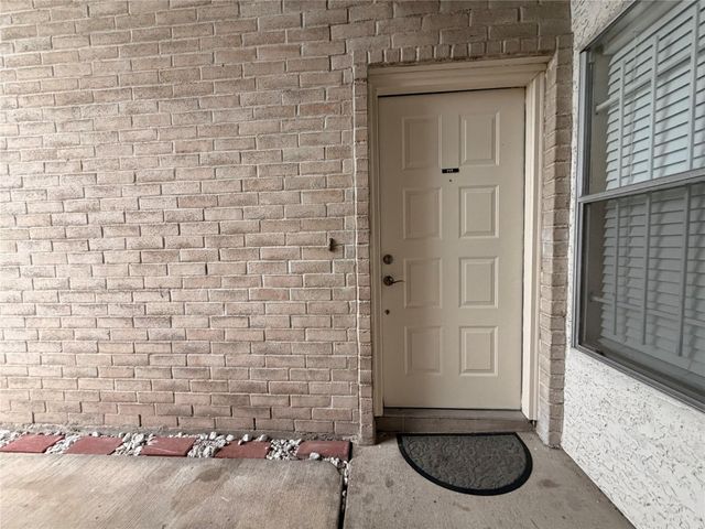 2011 Spenwick Drive 717, Houston, TX 77055