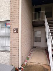 2011 Spenwick Drive 717, Houston, TX 77055