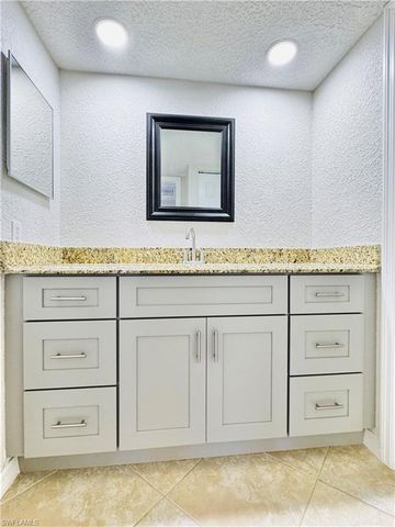 5205 Cedarbend DR 4, Fort Myers, FL 33919