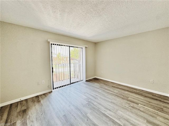 5205 Cedarbend DR 4, Fort Myers, FL 33919