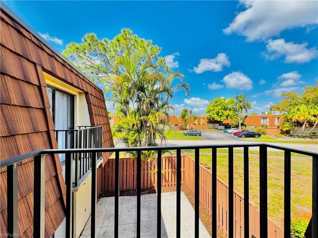 5205 Cedarbend DR 4, Fort Myers, FL 33919