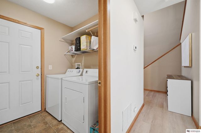 8843 Venice Lane, Lincoln, NE 68526