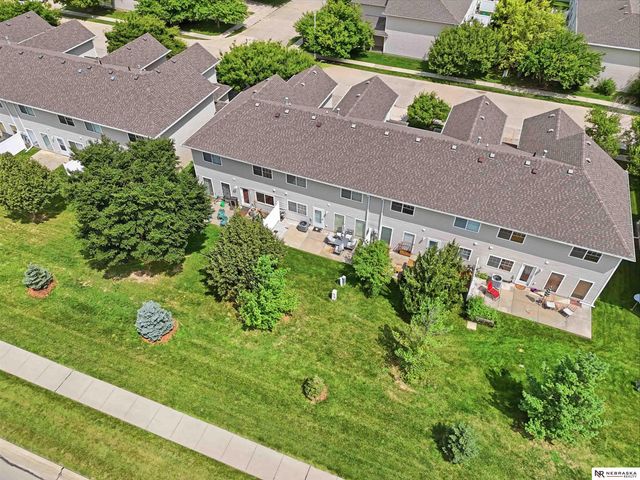 8843 Venice Lane, Lincoln, NE 68526