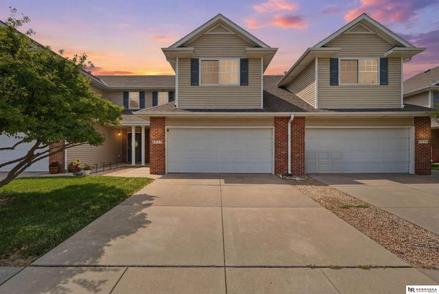 8843 Venice Lane, Lincoln, NE 68526