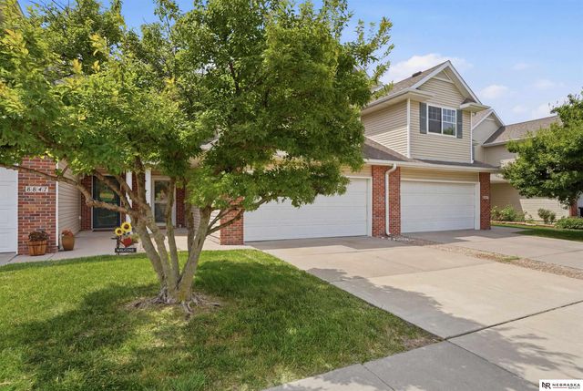 8843 Venice Lane, Lincoln, NE 68526