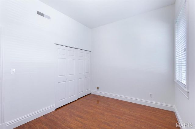 2118 Sidney Street, St Louis, MO 63104