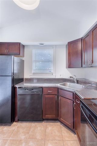 2118 Sidney Street, St Louis, MO 63104
