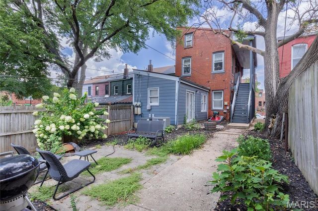 2118 Sidney Street, St Louis, MO 63104