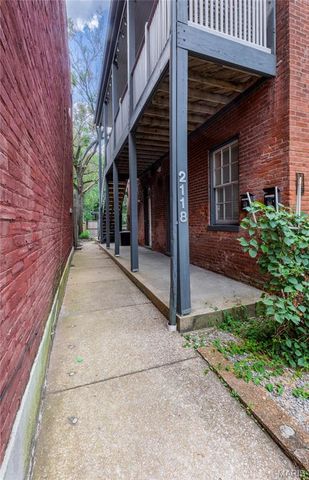 2118 Sidney Street, St Louis, MO 63104