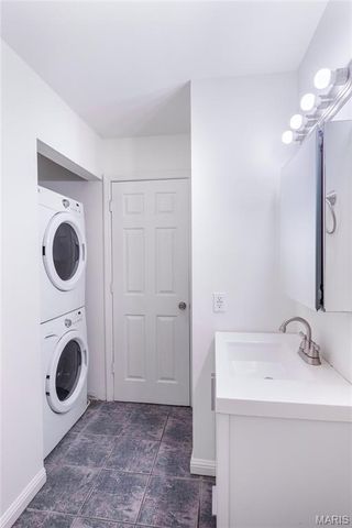 2118 Sidney Street, St Louis, MO 63104