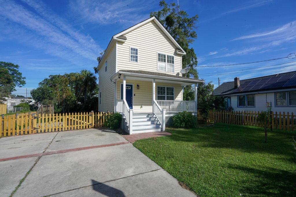 1124 5th Avenue, Charleston, SC 29407