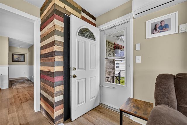 313 Ackerson Lake Drive, Jackson, MI 49201