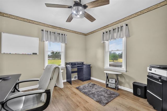 313 Ackerson Lake Drive, Jackson, MI 49201