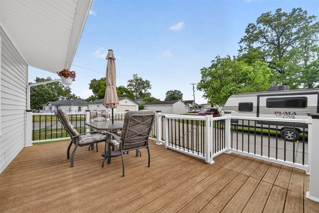 313 Ackerson Lake Drive, Jackson, MI 49201