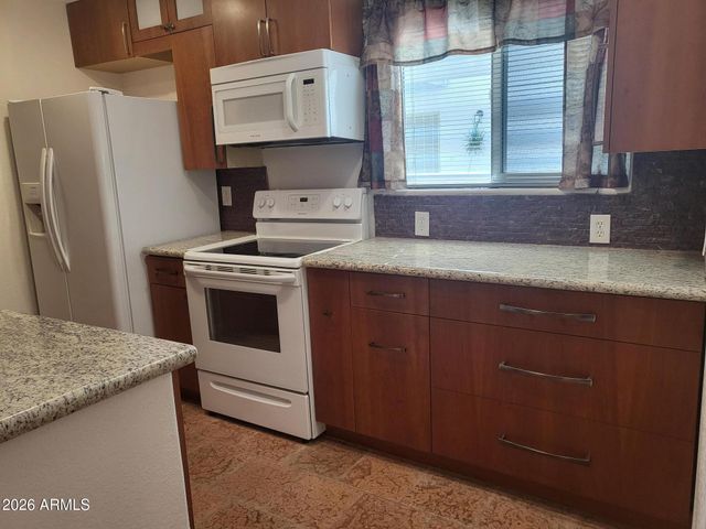 825 N HAYDEN Road C108, Scottsdale, AZ 85257