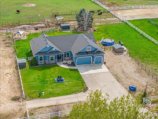 25940 Lansing Ln, Middleton, ID 83644