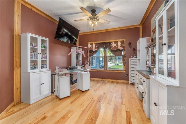 25940 Lansing Ln, Middleton, ID 83644