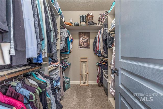 25940 Lansing Ln, Middleton, ID 83644