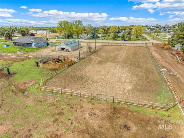 25940 Lansing Ln, Middleton, ID 83644