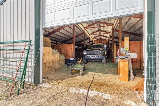 25940 Lansing Ln, Middleton, ID 83644