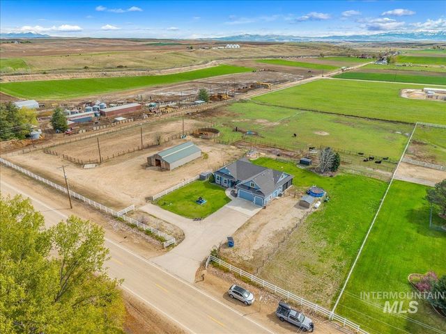 25940 Lansing Ln, Middleton, ID 83644