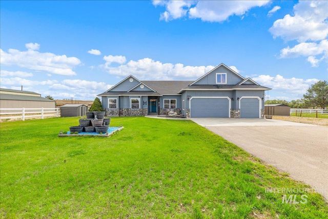25940 Lansing Ln, Middleton, ID 83644