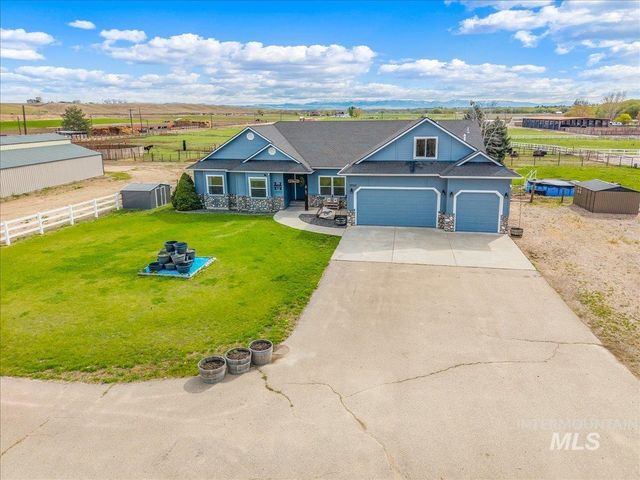 25940 Lansing Ln, Middleton, ID 83644