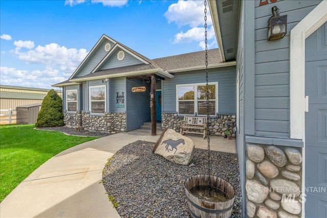 25940 Lansing Ln, Middleton, ID 83644