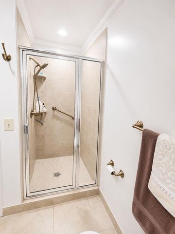 567 Burgundy L, Delray Beach, FL 33484