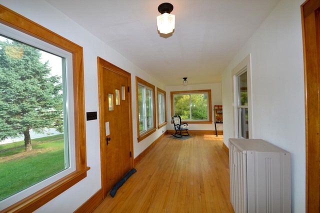 W265N2666 Meadowbrook ROAD, Pewaukee, WI 53072