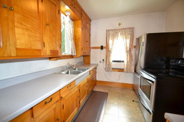 W265N2666 Meadowbrook ROAD, Pewaukee, WI 53072