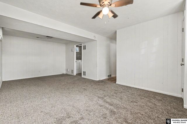 6610 Vernon Avenue, Omaha, NE 68104