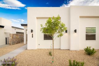 3074 Gladstone Street, Las Cruces, NM 88012
