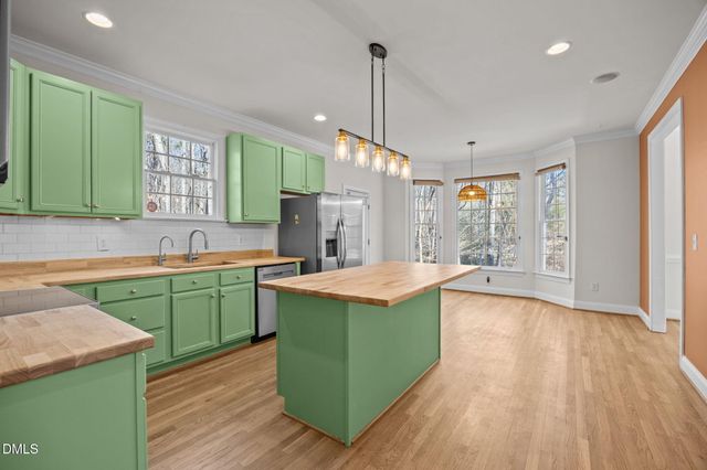 64 Winthrop Road, Pittsboro, NC 27312