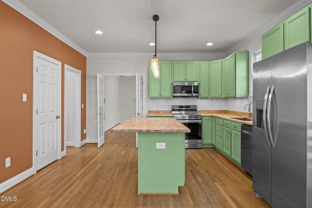 64 Winthrop Road, Pittsboro, NC 27312