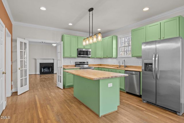 64 Winthrop Road, Pittsboro, NC 27312