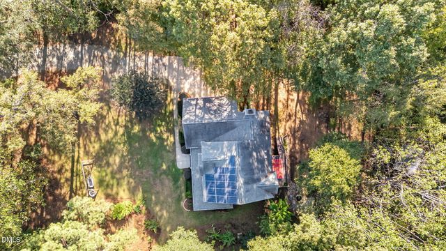 64 Winthrop Road, Pittsboro, NC 27312