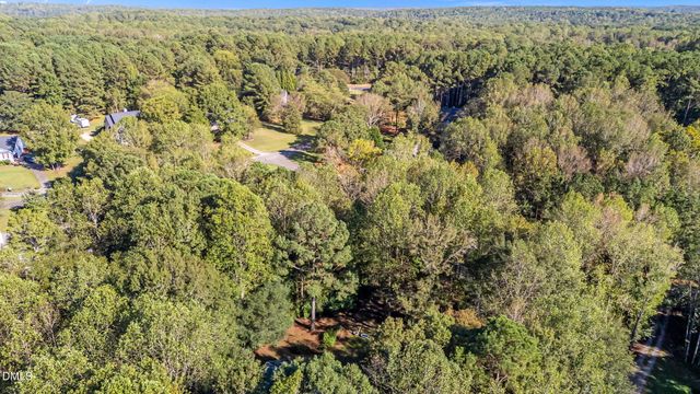 64 Winthrop Road, Pittsboro, NC 27312