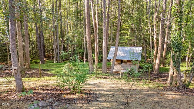 64 Winthrop Road, Pittsboro, NC 27312