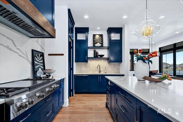 2413 S Mallard Wing Way, Eagle, ID 83616