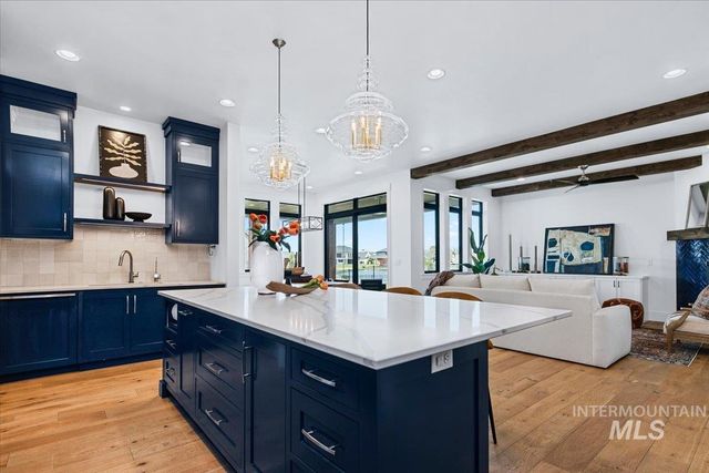 2413 S Mallard Wing Way, Eagle, ID 83616