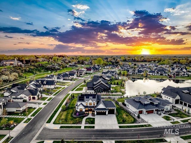 2413 S Mallard Wing Way, Eagle, ID 83616