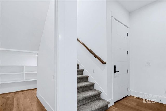 2413 S Mallard Wing Way, Eagle, ID 83616