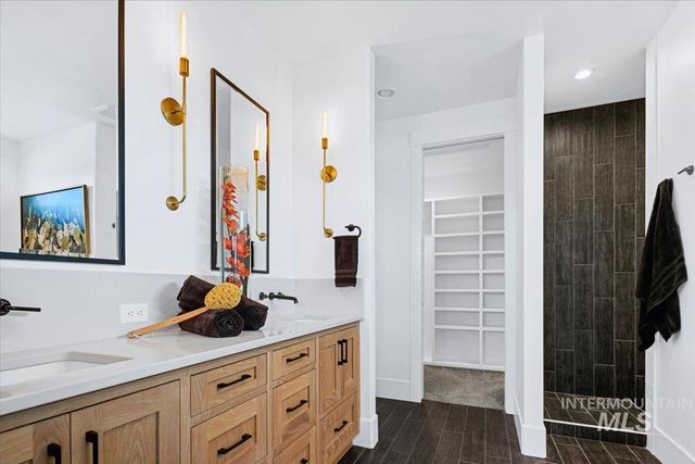 2413 S Mallard Wing Way, Eagle, ID 83616