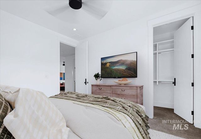 2413 S Mallard Wing Way, Eagle, ID 83616