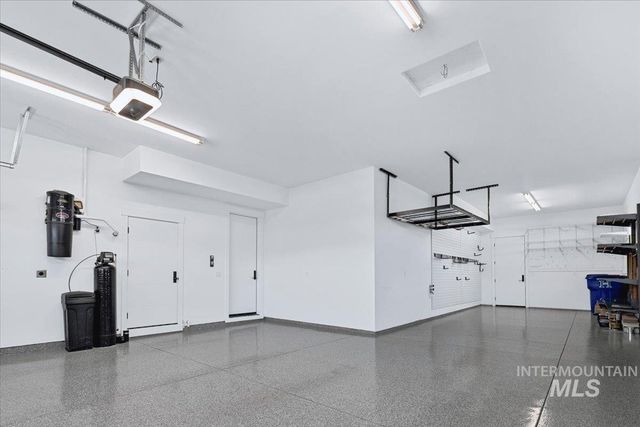 2413 S Mallard Wing Way, Eagle, ID 83616