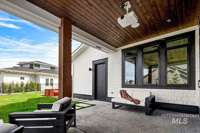 2413 S Mallard Wing Way, Eagle, ID 83616